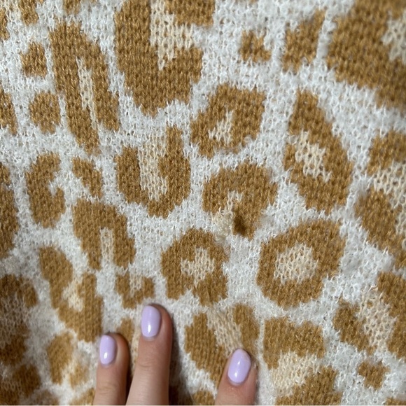 NWT torrid Drop Shoulder Sweater - Popcorn Leopard 1X - Picture 4 of 6